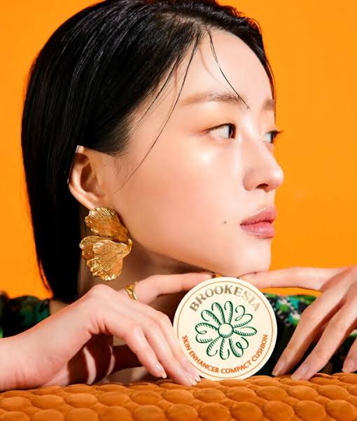 Brookesia Skin Enhancer Compact Cushion (Glow)